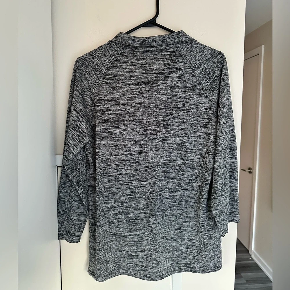 Under Armour ($65) Women's Charcoal Long Sleeve Tee - Picture 11 of 12